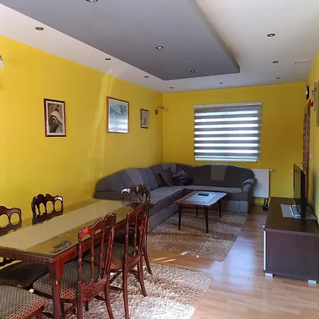 Ivano Apartment *